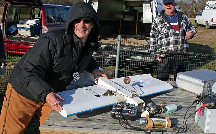 first pilot to crash in 2008-2.JPG